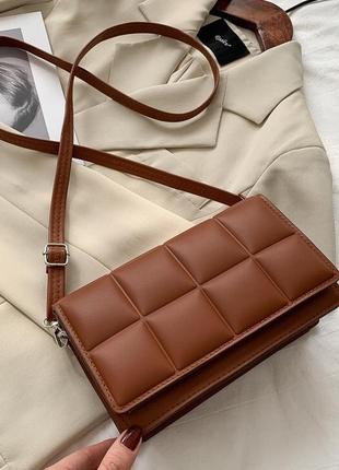 Каркасная мини сумка женская коричневая