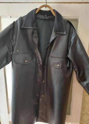 Кожаный плащ пальто