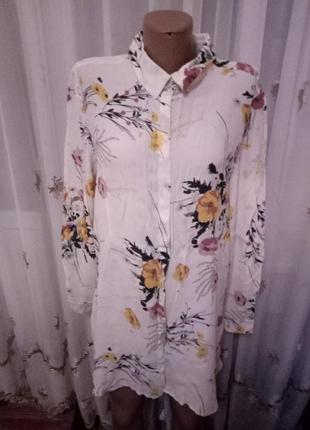 Кремовая блузка в цветочный принт