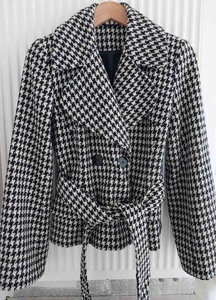 Модне коротке пальто під пояс гусяча лапка демісезонний розмір 10