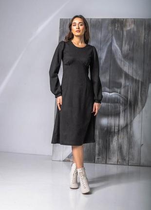 Красивое черное женское платье из замши элегантного пошива 44-501 фото