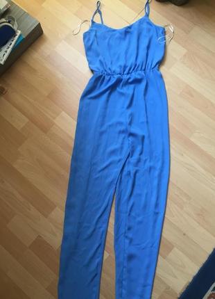 Красивий комбінезон new look