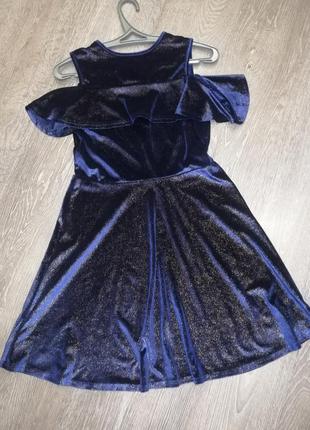 Оксамитова блискуча сукня