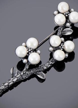 Шикарная брошь веточка белый перламутр