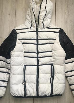 Спортивна курточка