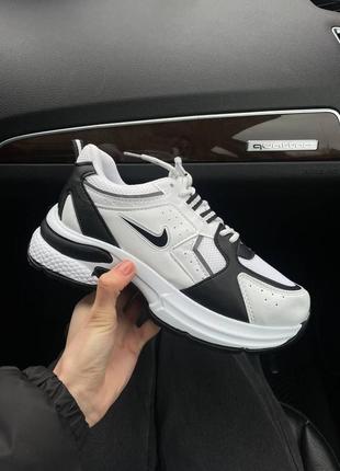 Кросівки nike pro black/white кроссовки