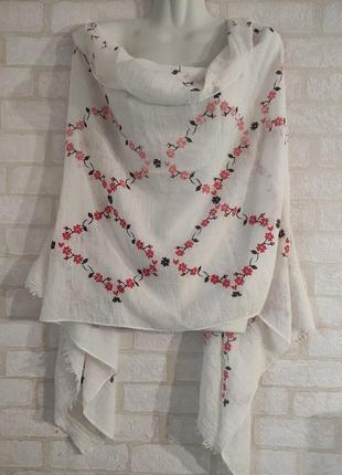 Хлопковый, нежнейший шарф, палантин в цветочек