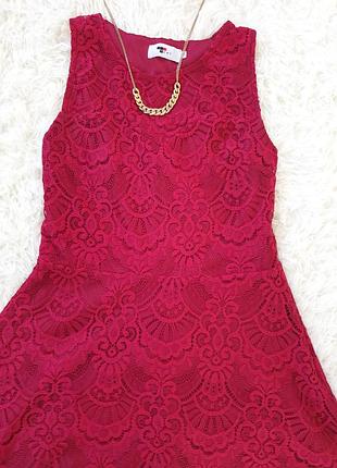 Плаття червоного кольору 2