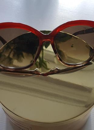 Солнцезащитные очки trussardi, оригинал2 фото