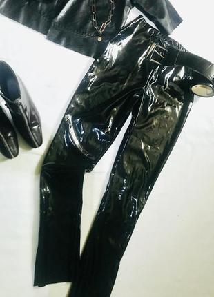 Лаковые лосины с разрезами boohoo