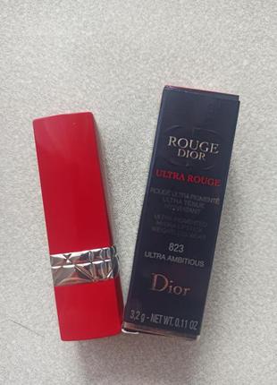 Помада rouge dior #823 ultra ambition