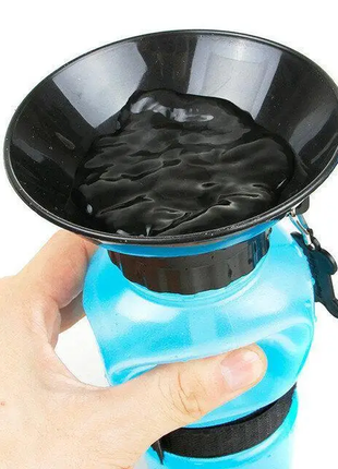 Переносна, дорожня поїлка для собак dog water bottle 550 мл3 фото