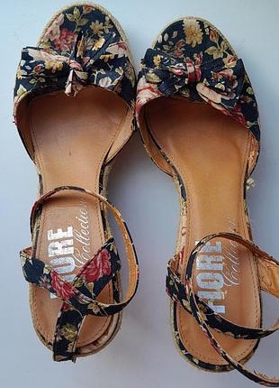Босоніжки 40 розмір (26,5 см)