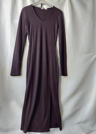 Довге плаття в рубчик