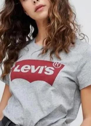 Футболка женская levi's