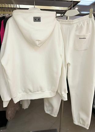 Костюм спортивный