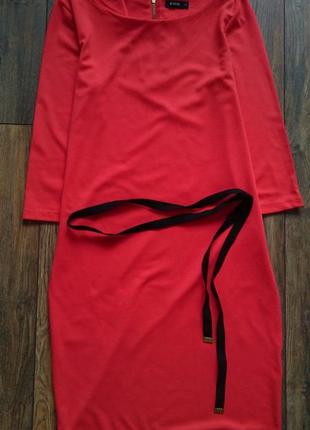 Красное платье ostin