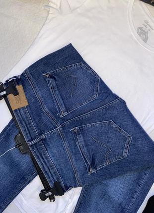 Базовые джинсы скинни only paola m32 на высокую девушку4 фото