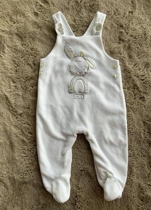 Махровый велюровый человечек с зайцем george