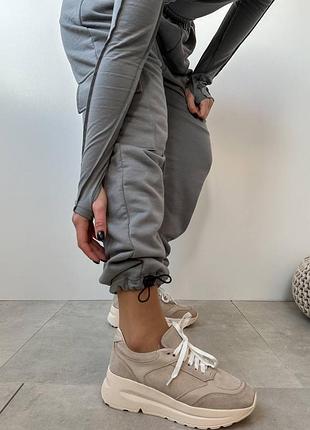 Повністю натуральні і невагомі кросівочки