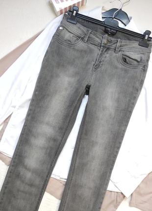 Базовые серые джинсы размер s-m2 фото