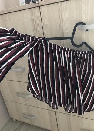 Топ от pull & bear