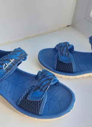 Clarks босоніжки аквашузи