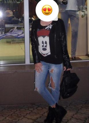 Джинсы с дырками bershka