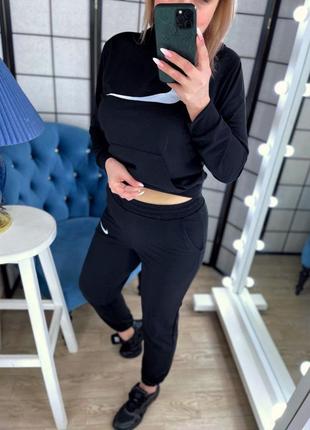 Спортивний костюм
