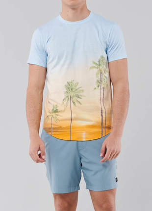 Хлопковая футболка hollister c принтом, slim fit !