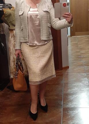 Базова твідова  елегантна спідниця для ділових пані  від італійського  люкс бренду