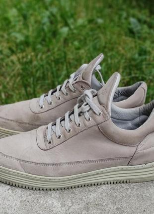 Оригінальні кросівки filling pieces р.45 (29 см)