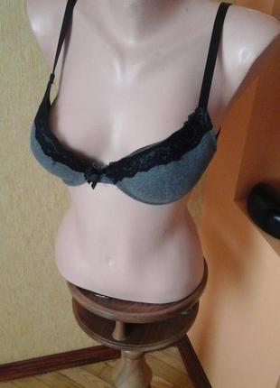 Бюстгальтер