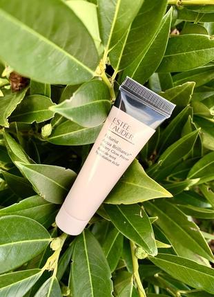 Зволожувальний праймер, який надає сяяння estee lauder futurist aqua brilliance watery glow primer