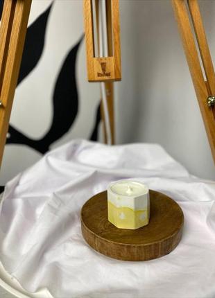 Соєва свічка з ефірними аромамаслами в гіпсовому кашпо mini 2.0