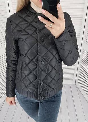 Куртка бомбер женская 310 цвет черный
на составе

код: 310

опт и розничка