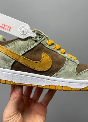 Жіночі кросівки nike dunk low dusty olive5 фото