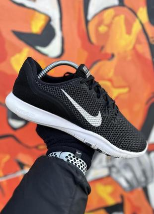 Nike flex tr 7 кроссовки 40.5 размер оригинал черные беговые