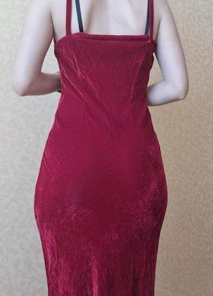 Шикарное красное длинное велюровое платье3 фото