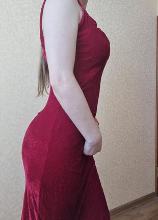 Шикарное красное длинное велюровое платье2 фото