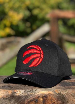 Оригінальна чорна кепка mitchell & ness nba team ground stretch toronto raptors