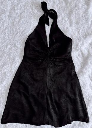 Черное сатиновое платье zara с открытой спинкой4 фото