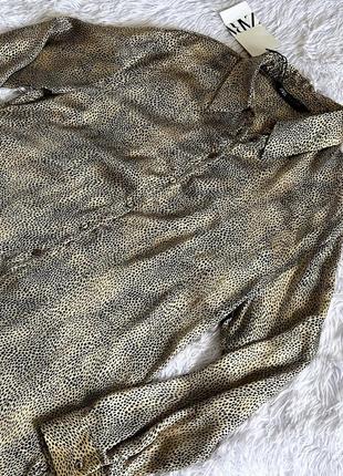Стильное сатином платье zara свободного кроя анималистичный принт3 фото