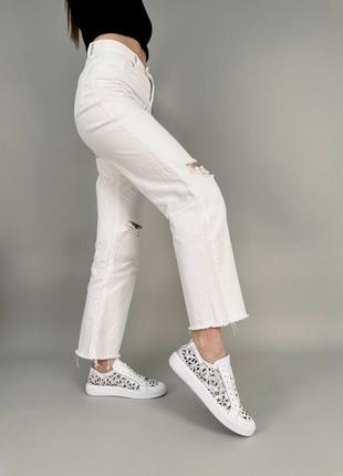 Женские кожаные кеды с перфорацией