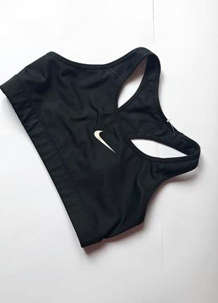 Женский спортивный чёрный топ майка nike dry-fit original. р. м1 фото