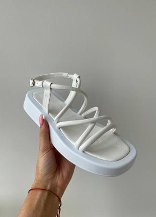 Босоножки переплета греческий стиль