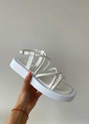 Босоножки переплета греческий стиль