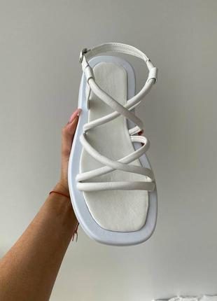 Босоножки переплета греческий стиль