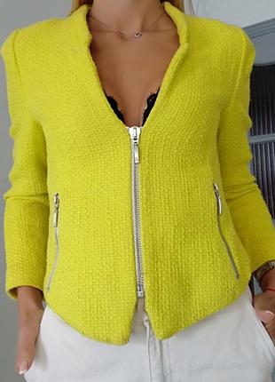Красивый пиджак zara лимонного цвета2 фото