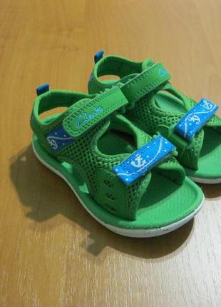 Босоножки "clarks" размер 6/22,5.сост. идеальное.
